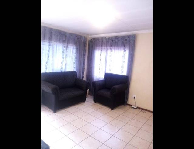 3 BEDROOM HOUSE FOR SALE IN PROTEA GLEN EXT